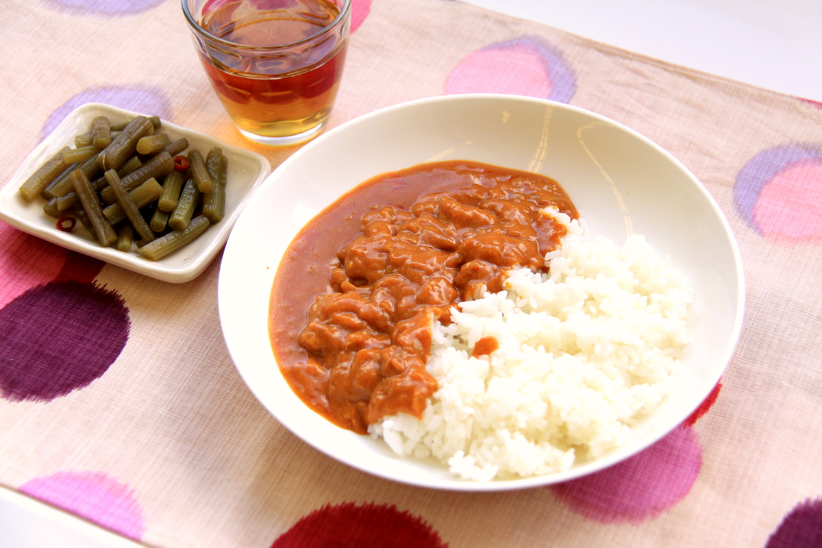 完熟ミニトマトとやまがた地鶏のスパイシーカレー|美森ファーム ネコポス送料無料