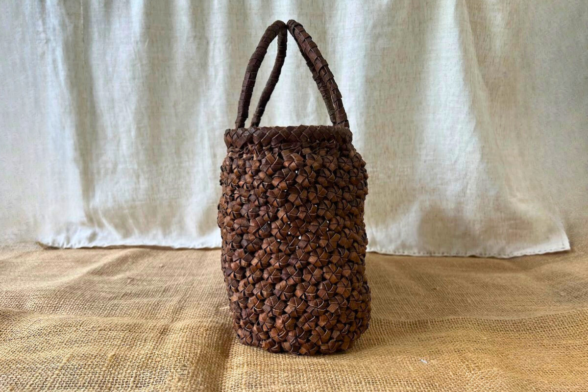 【くるみ花結び かごバッグ】伝統工芸品つる細工